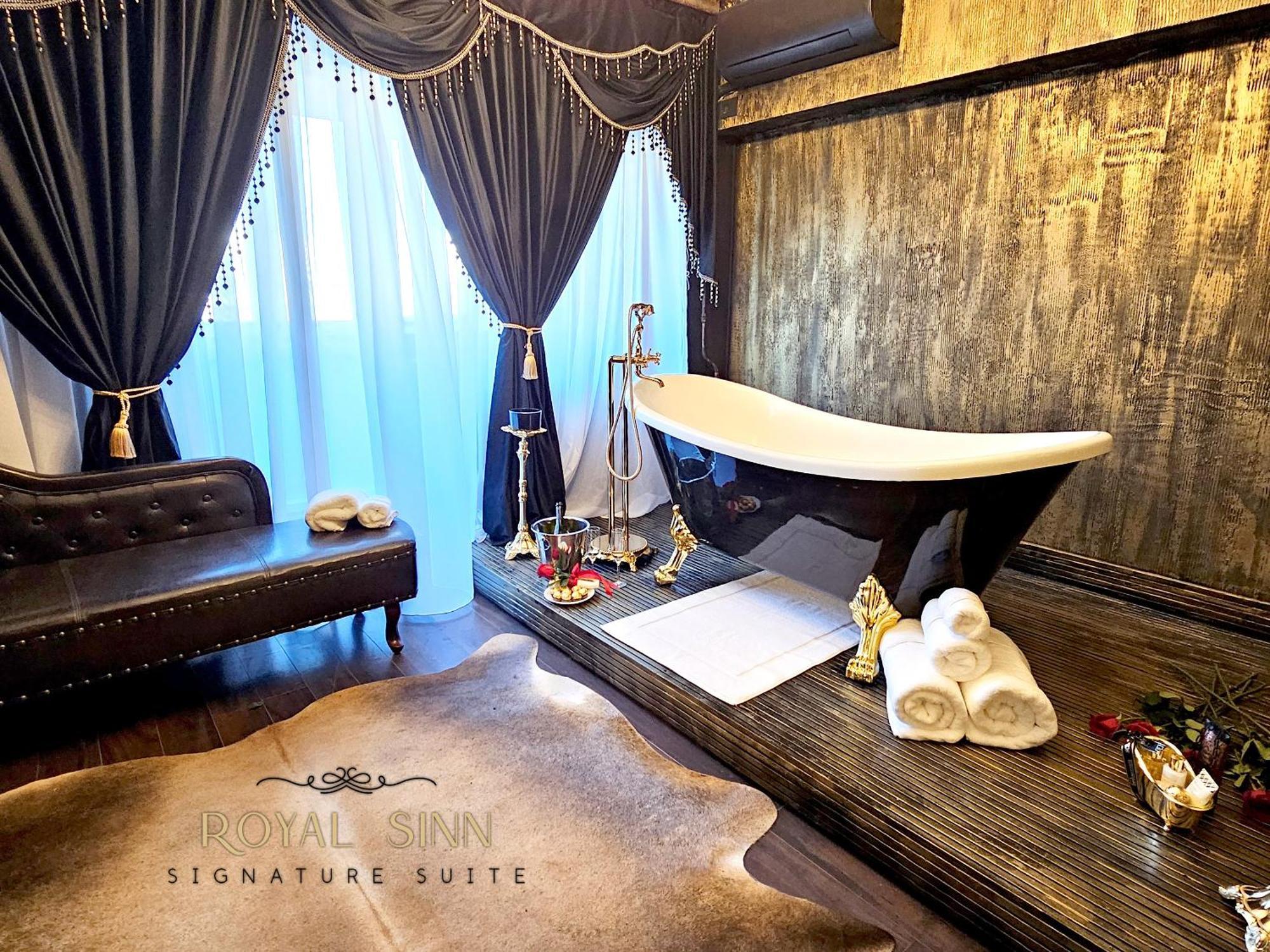 Royal Sinn Signature Suite Бухарест Экстерьер фото