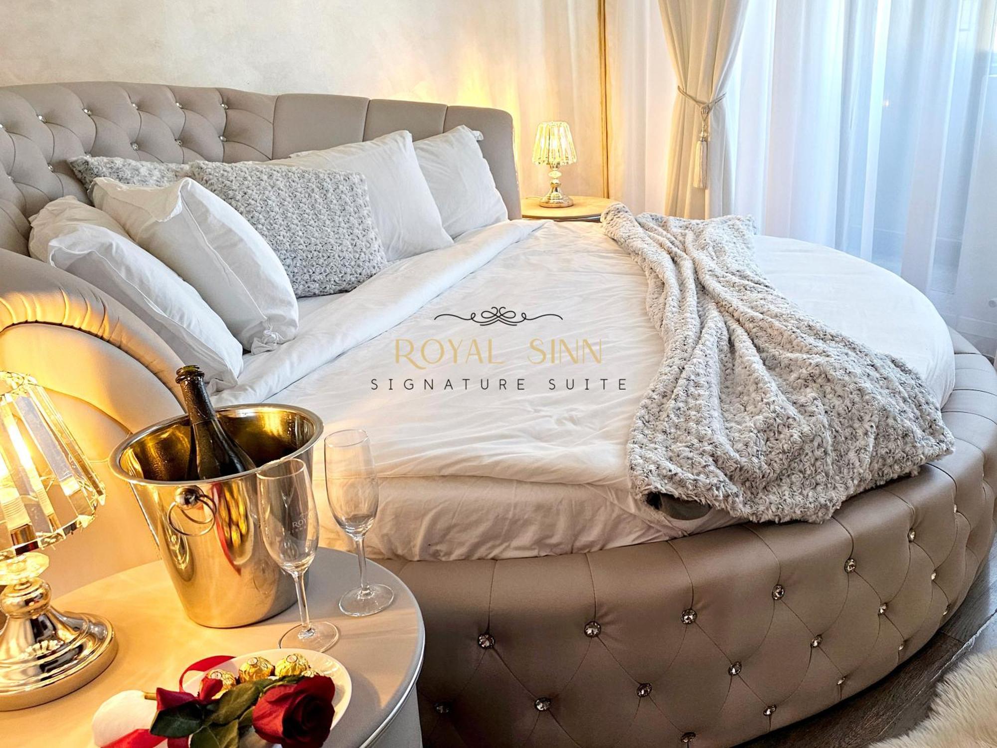 Royal Sinn Signature Suite Бухарест Экстерьер фото