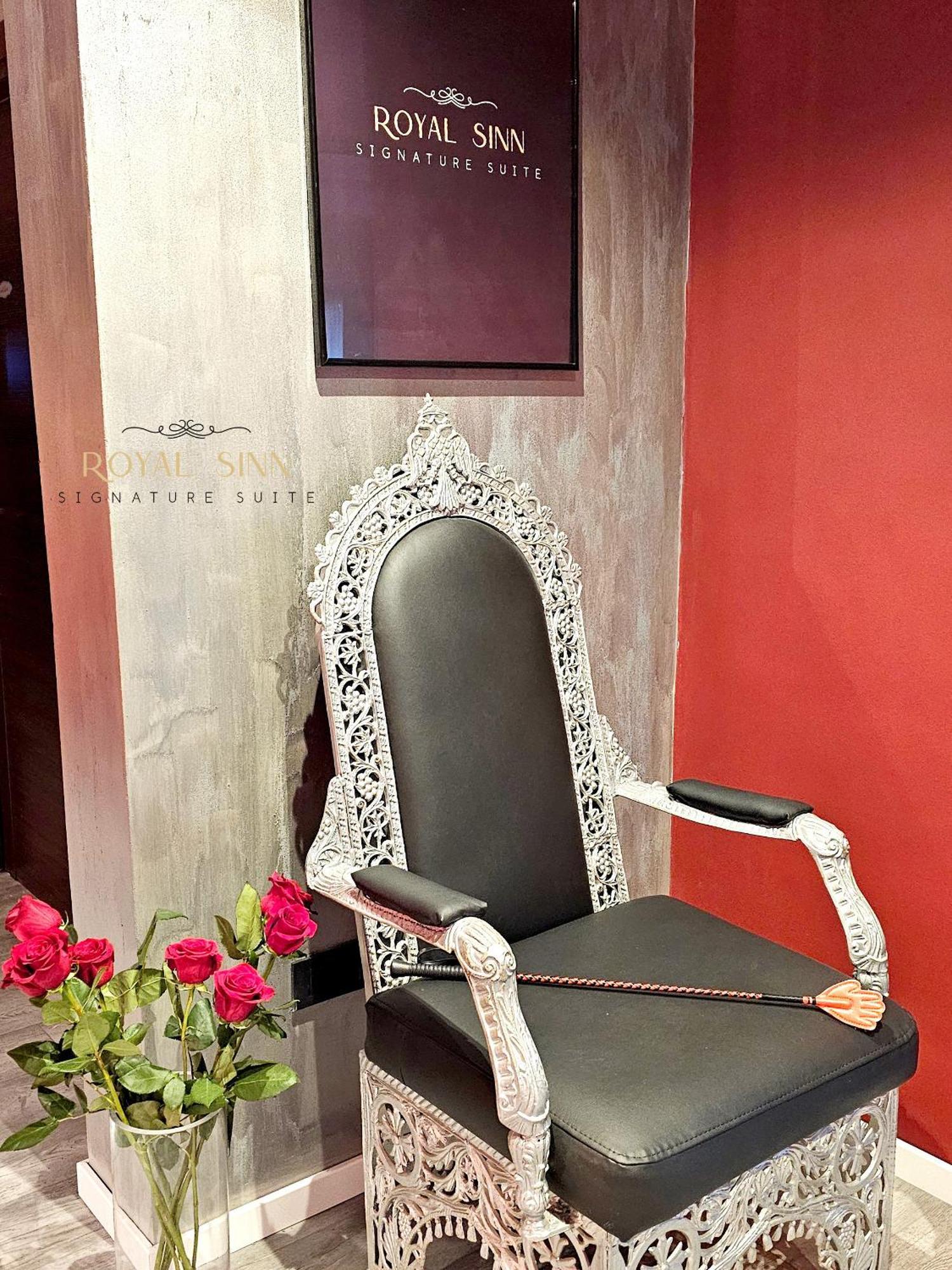 Royal Sinn Signature Suite Бухарест Экстерьер фото