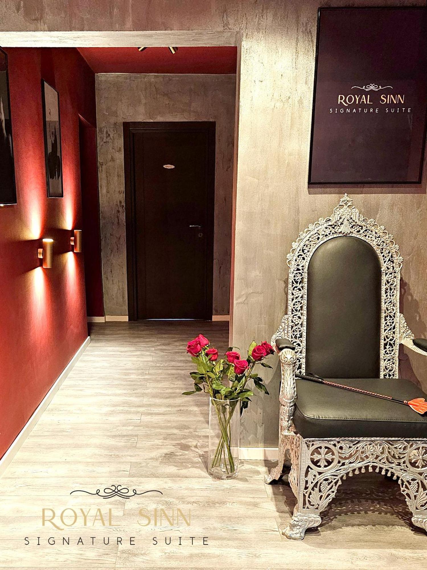 Royal Sinn Signature Suite Бухарест Экстерьер фото