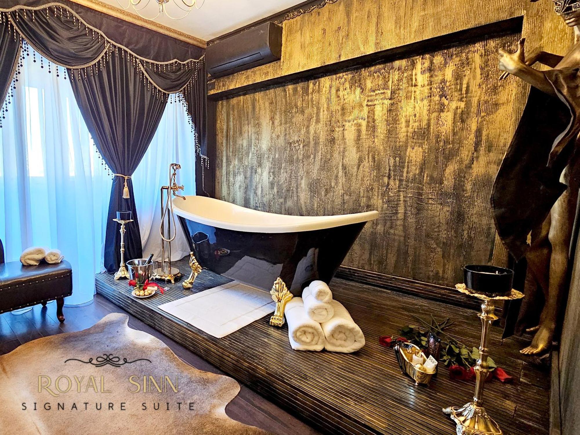 Royal Sinn Signature Suite Бухарест Экстерьер фото